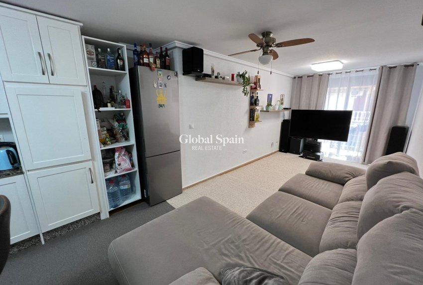 Venta - APARTAMENTO -
TORREVIEJA - Center