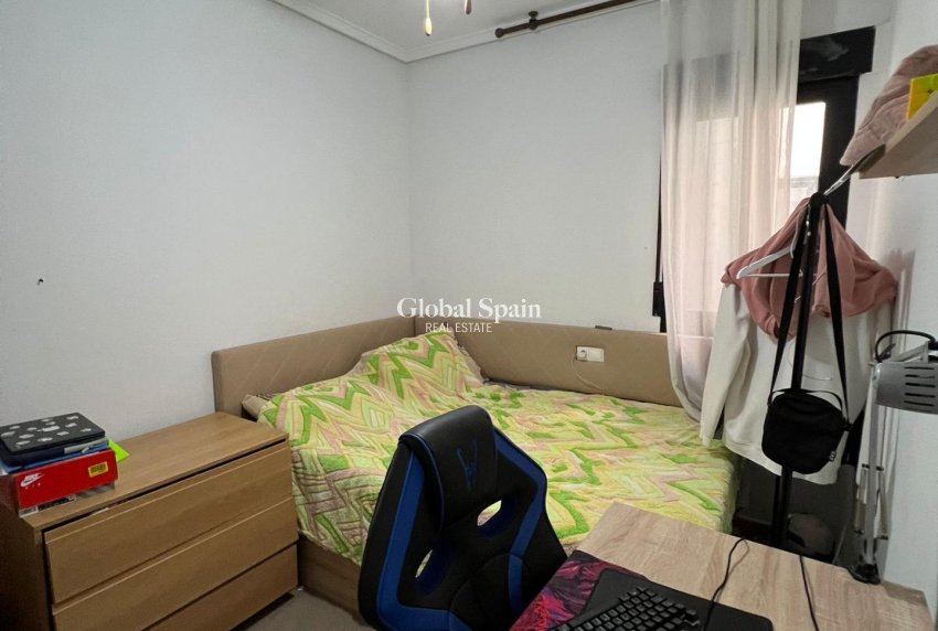 Venta - APARTAMENTO -
TORREVIEJA - Center