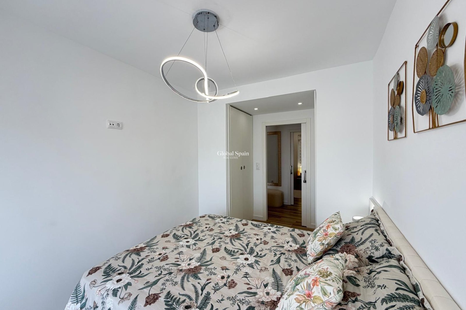 Venta - APARTAMENTO -
TORREVIEJA - Center