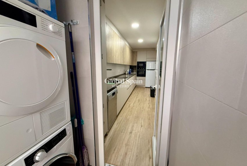 Venta - APARTAMENTO -
TORREVIEJA - Center