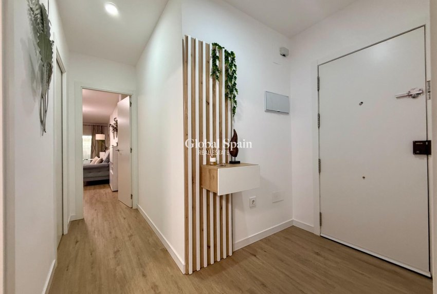 Venta - APARTAMENTO -
TORREVIEJA - Center