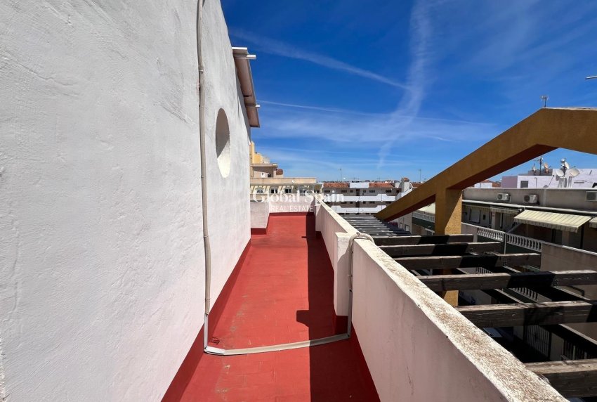 Venta - APARTAMENTO -
TORREVIEJA - Center