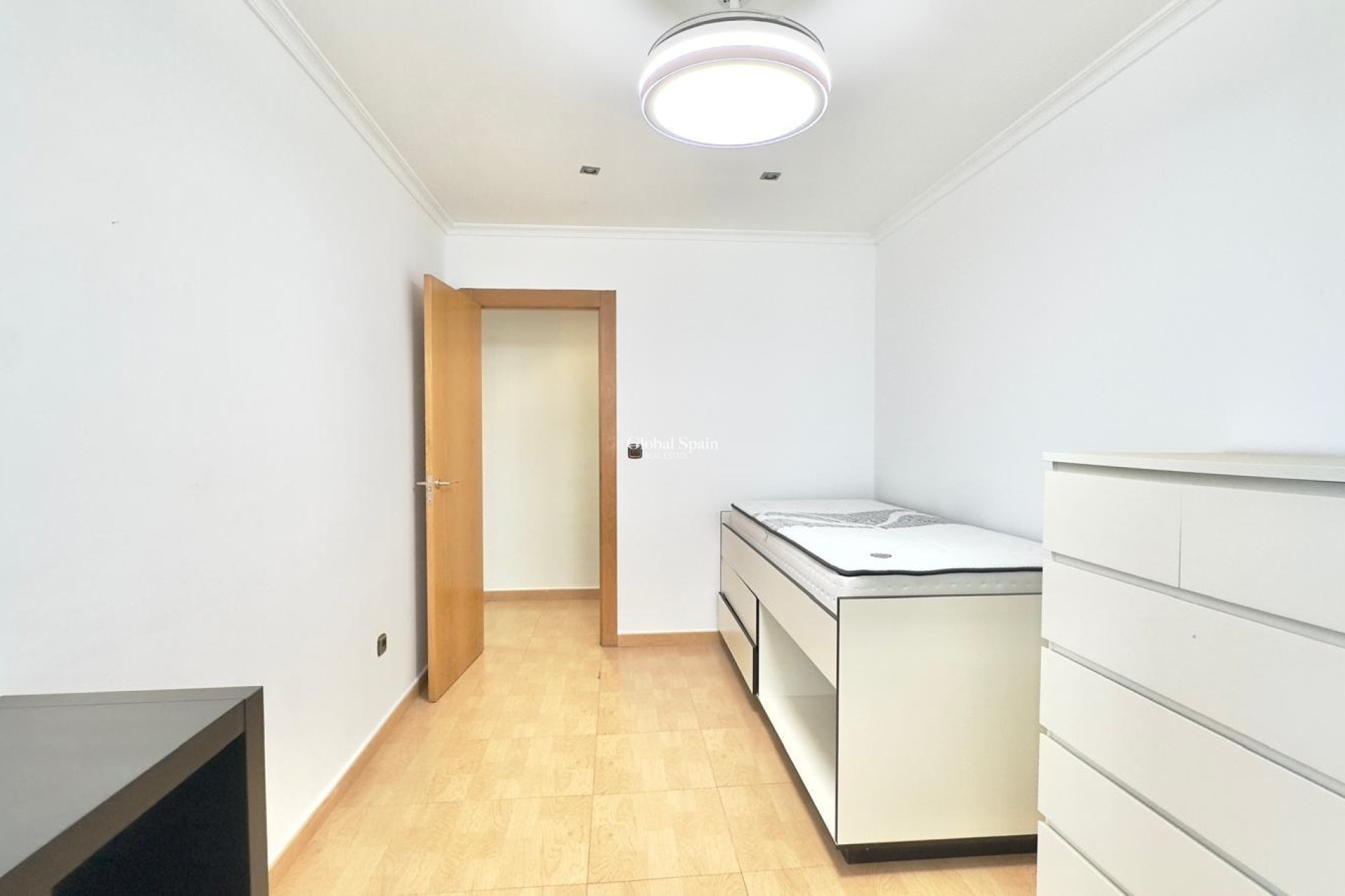 Venta - APARTAMENTO -
TORREVIEJA - Center