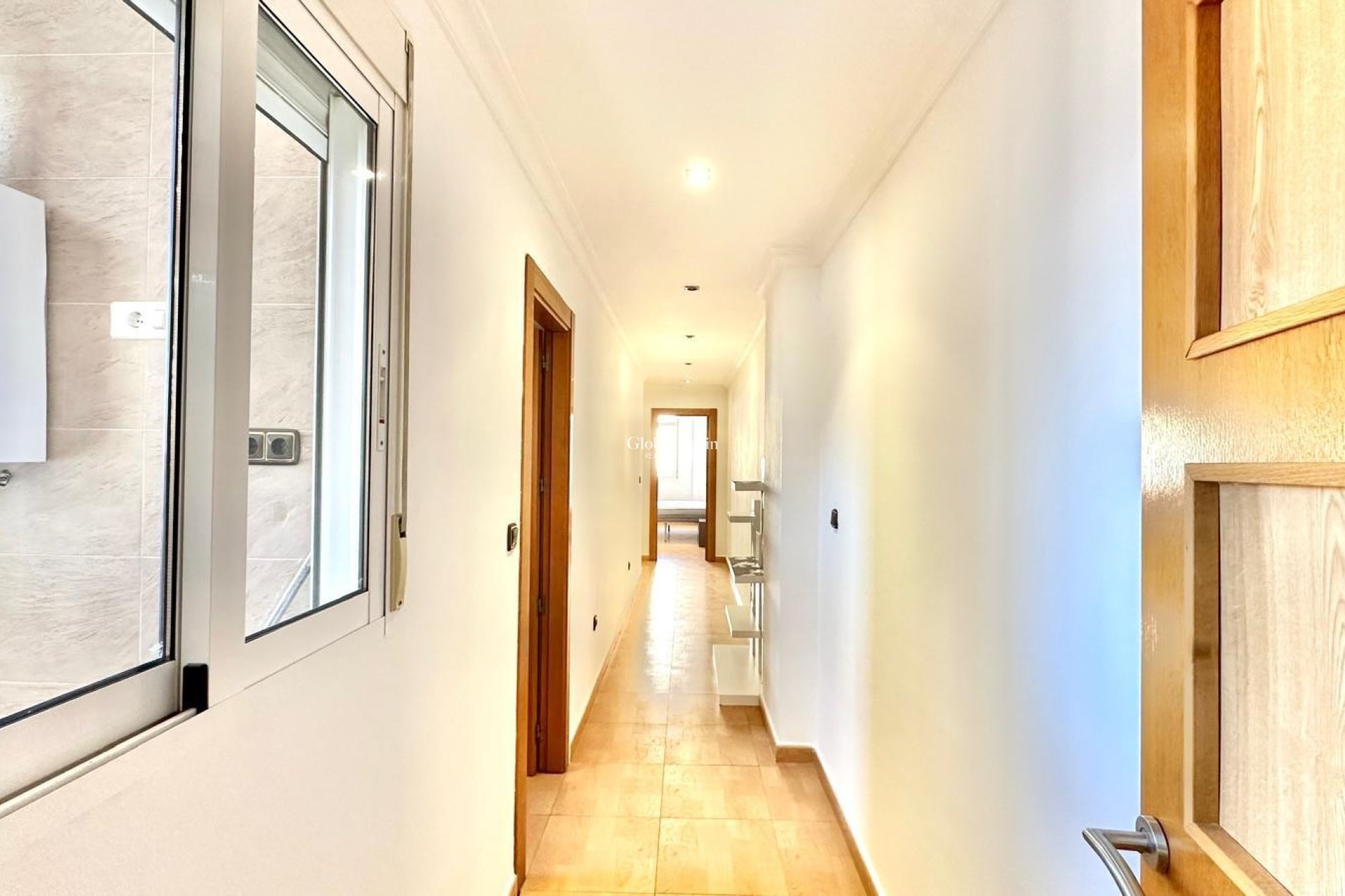 Venta - APARTAMENTO -
TORREVIEJA - Center