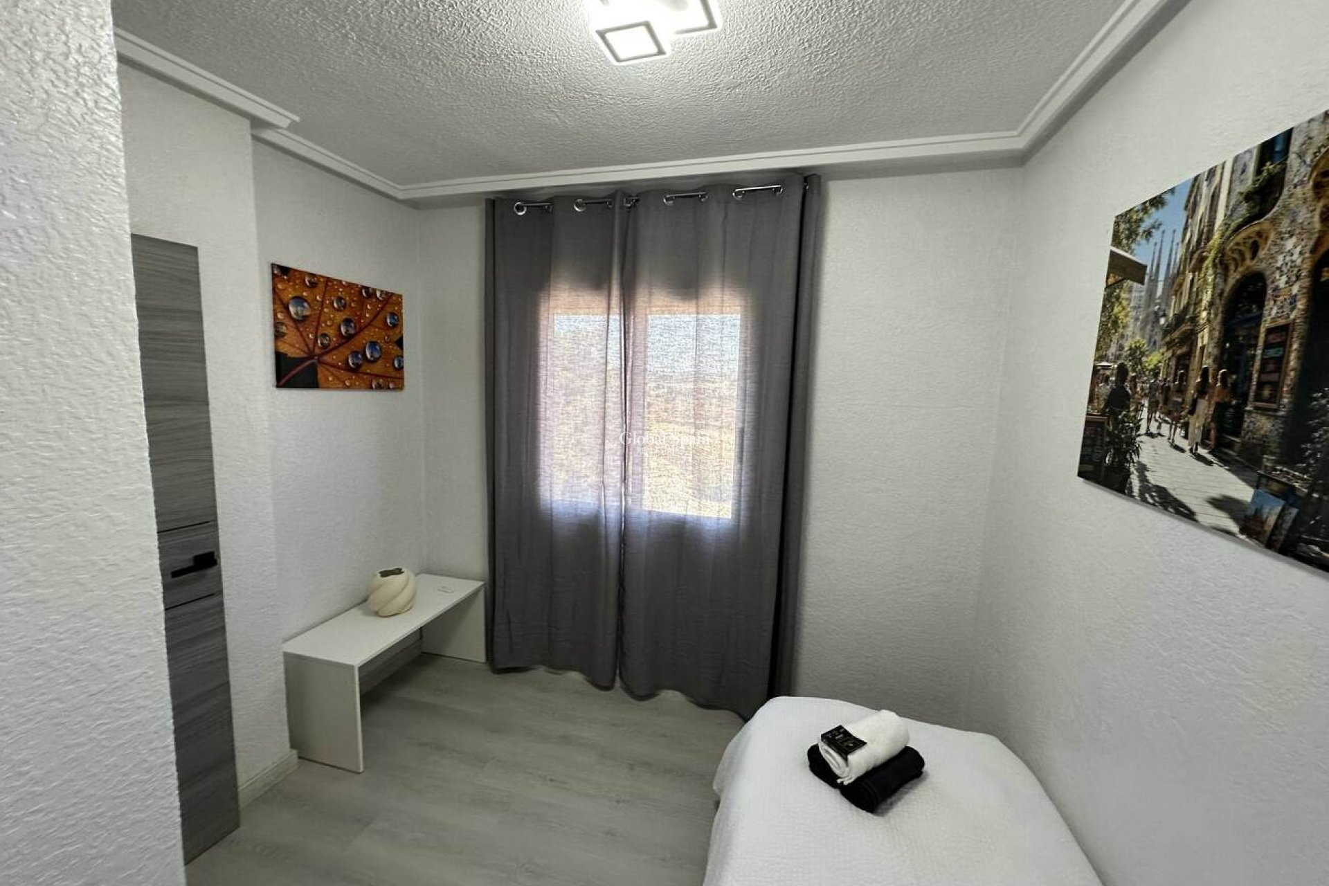 Venta - APARTAMENTO -
TORREVIEJA - Center