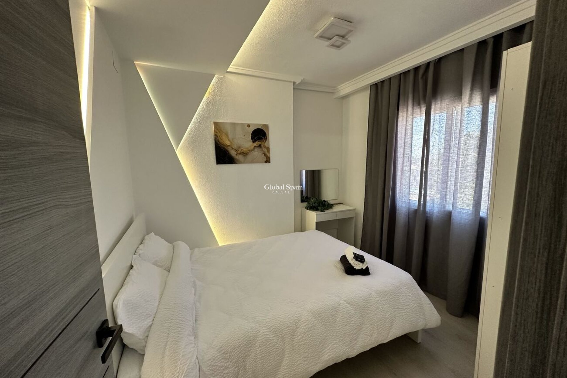 Venta - APARTAMENTO -
TORREVIEJA - Center
