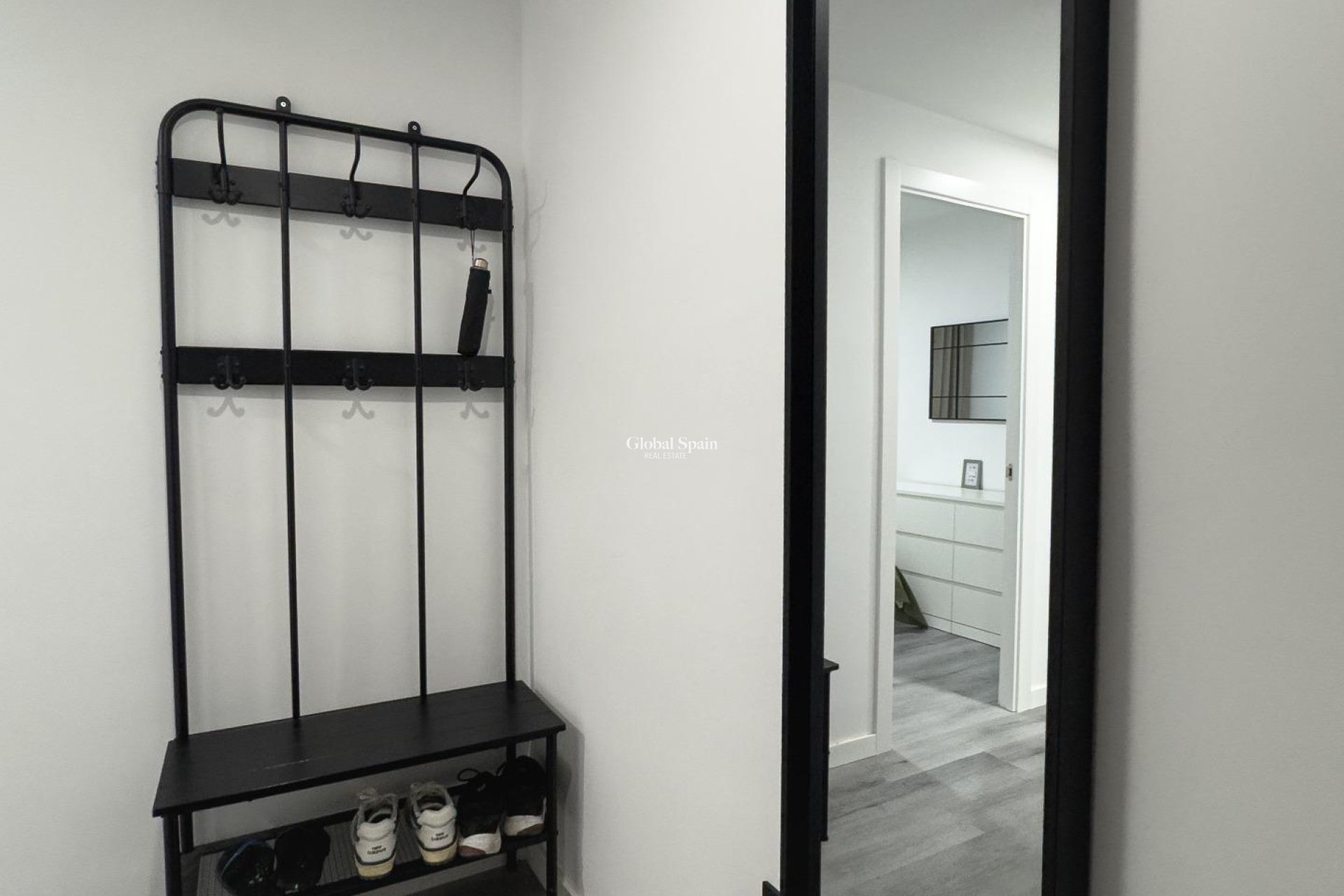 Venta - APARTAMENTO -
TORREVIEJA - Center
