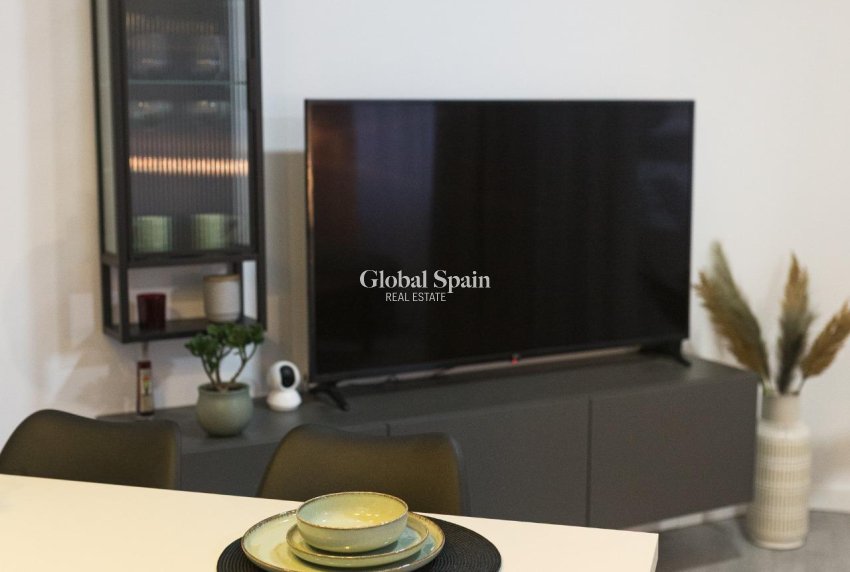 Venta - APARTAMENTO -
TORREVIEJA - Center