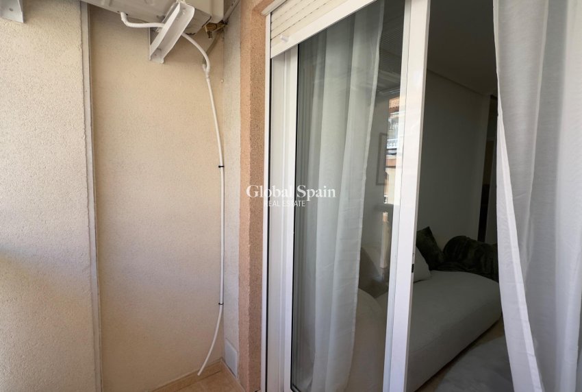 Venta - APARTAMENTO -
TORREVIEJA - Center