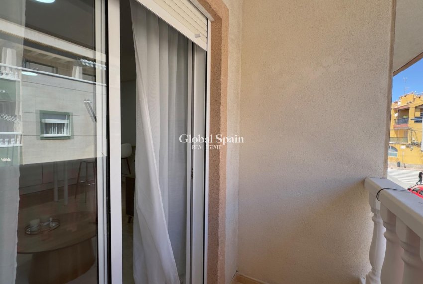Venta - APARTAMENTO -
TORREVIEJA - Center