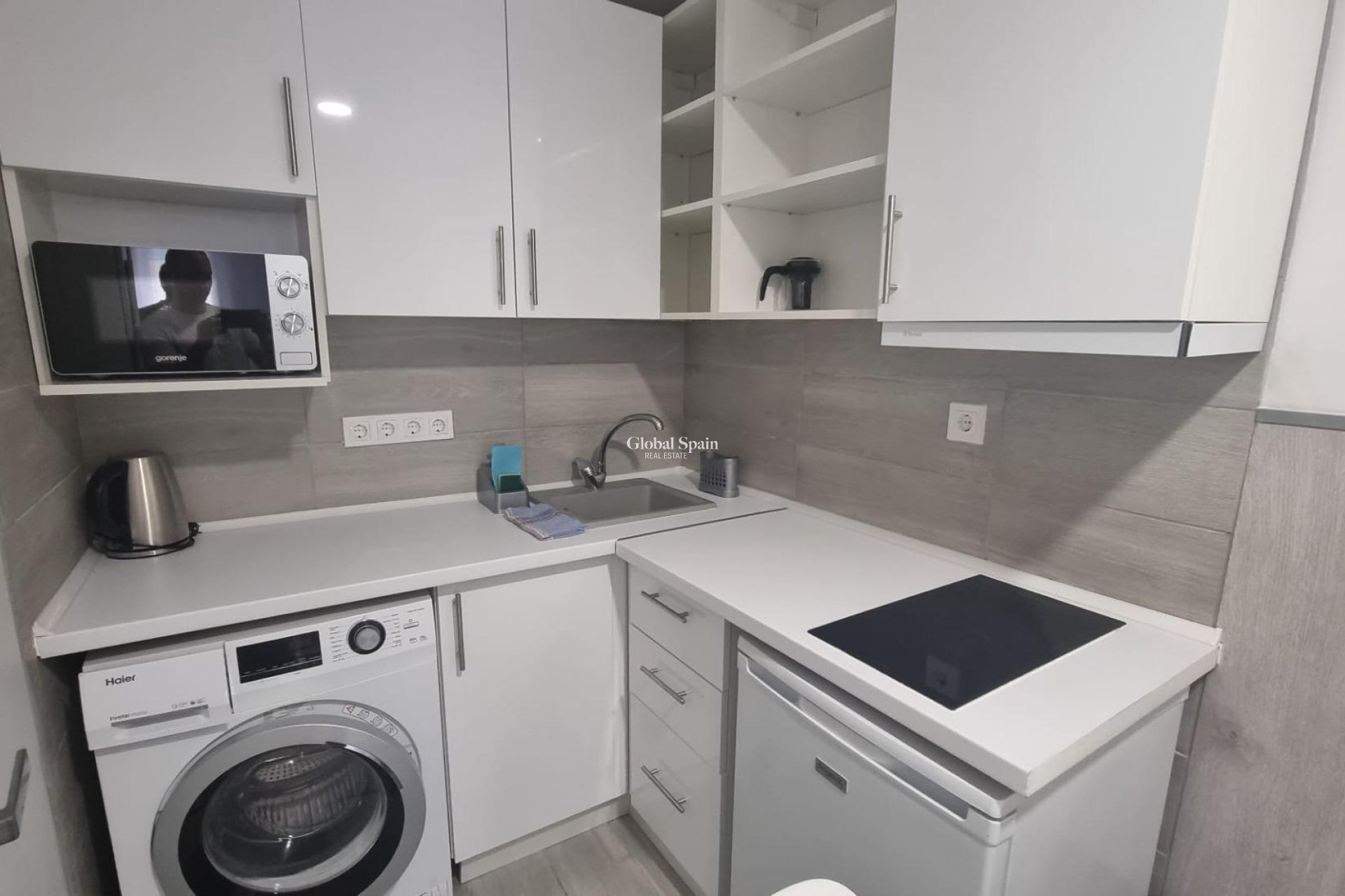 Venta - APARTAMENTO -
TORREVIEJA - Center