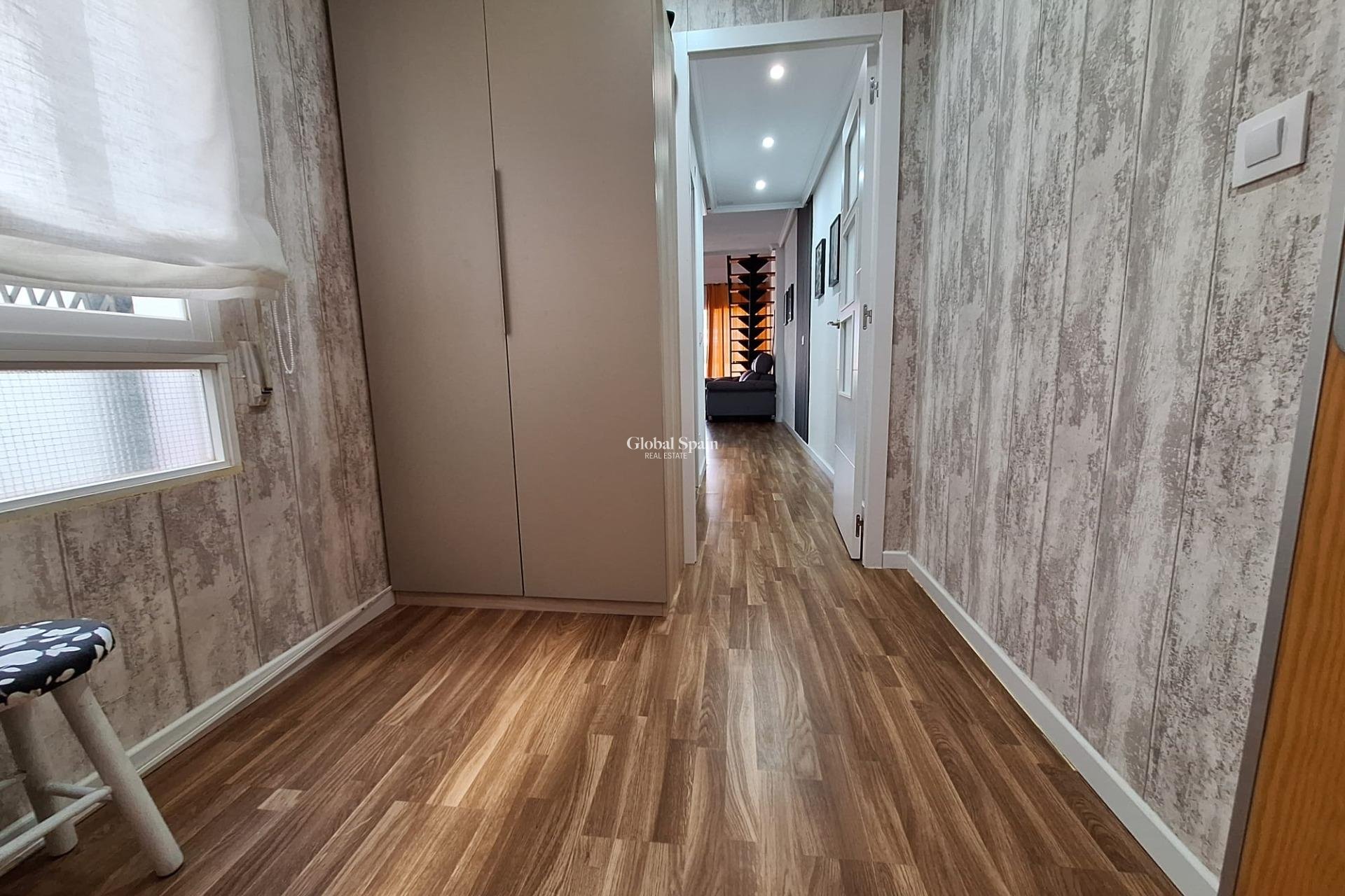 Venta - APARTAMENTO -
TORREVIEJA - Center