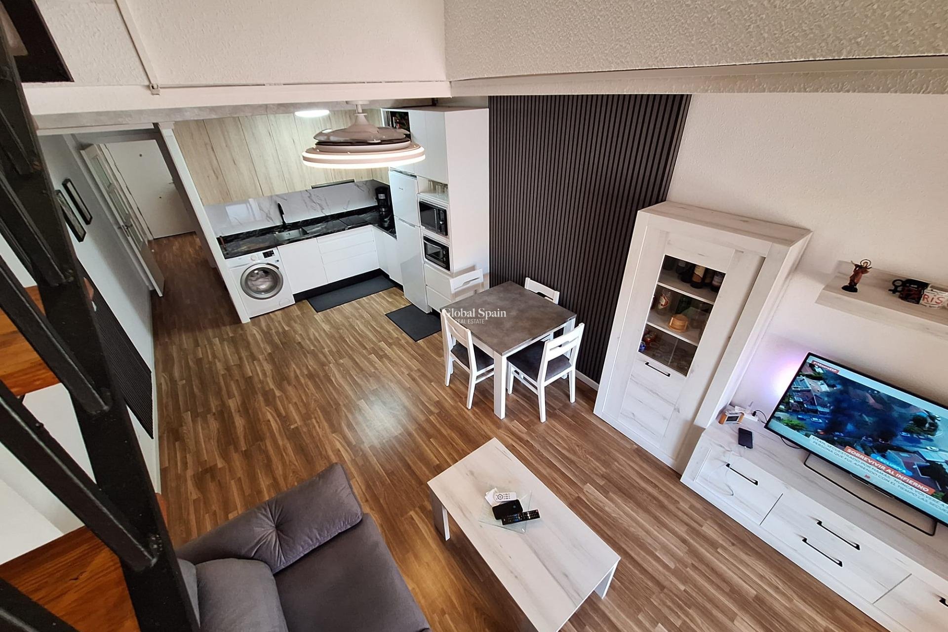 Venta - APARTAMENTO -
TORREVIEJA - Center