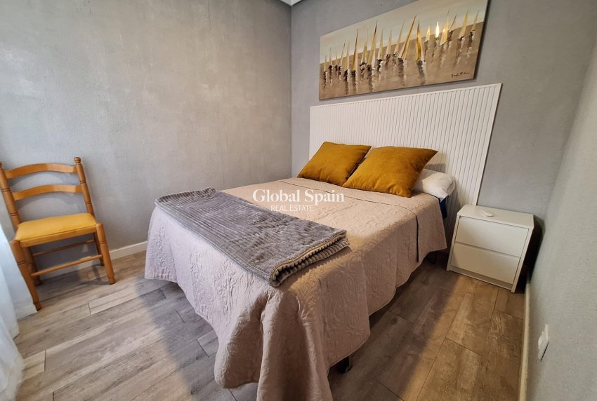 Venta - APARTAMENTO -
TORREVIEJA - Center