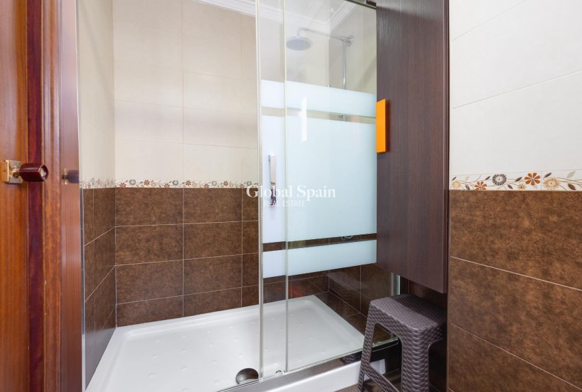 Venta - APARTAMENTO -
TORREVIEJA - Center