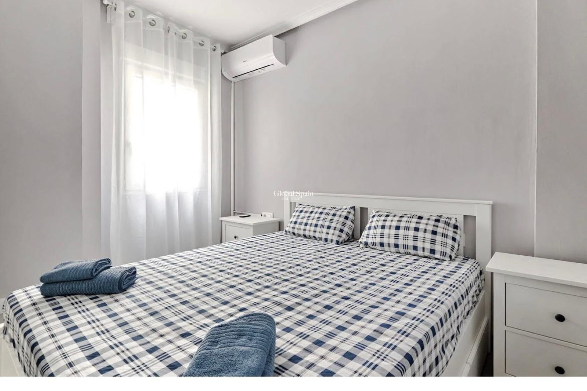 Venta - APARTAMENTO -
TORREVIEJA - Center