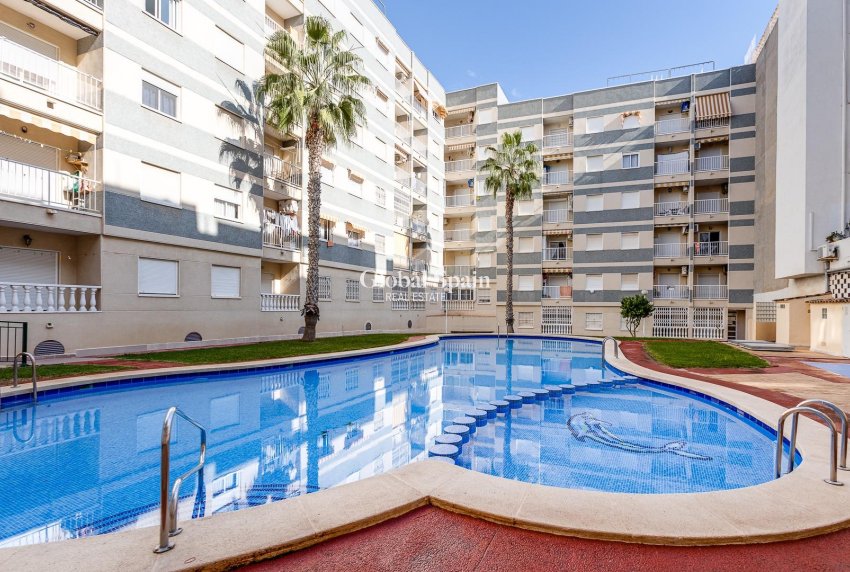Venta - APARTAMENTO -
TORREVIEJA - Center