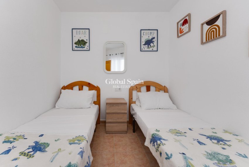 Venta - APARTAMENTO -
TORREVIEJA - Center