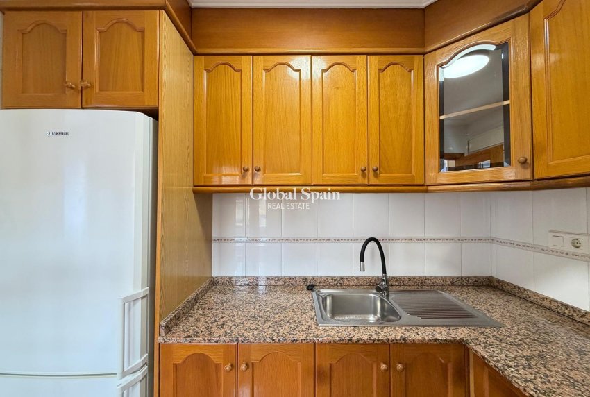 Venta - APARTAMENTO -
TORREVIEJA - Center