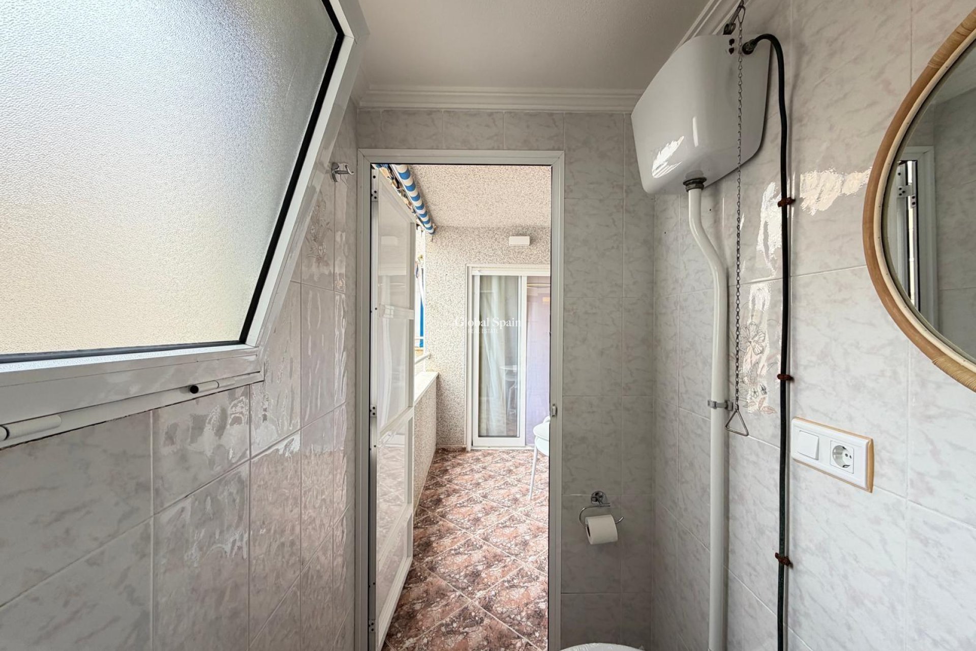 Venta - APARTAMENTO -
TORREVIEJA - Center