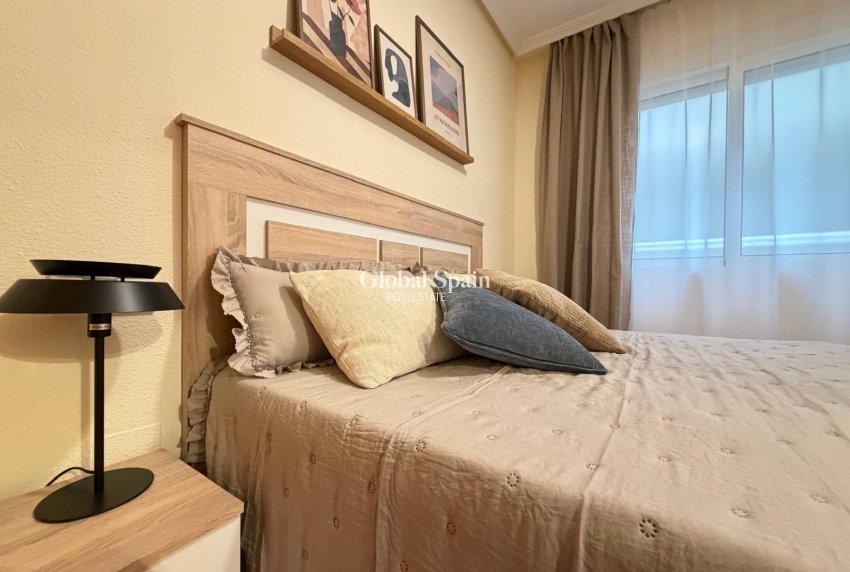 Venta - APARTAMENTO -
TORREVIEJA - Center
