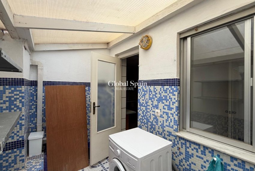 Venta - APARTAMENTO -
TORREVIEJA - Center