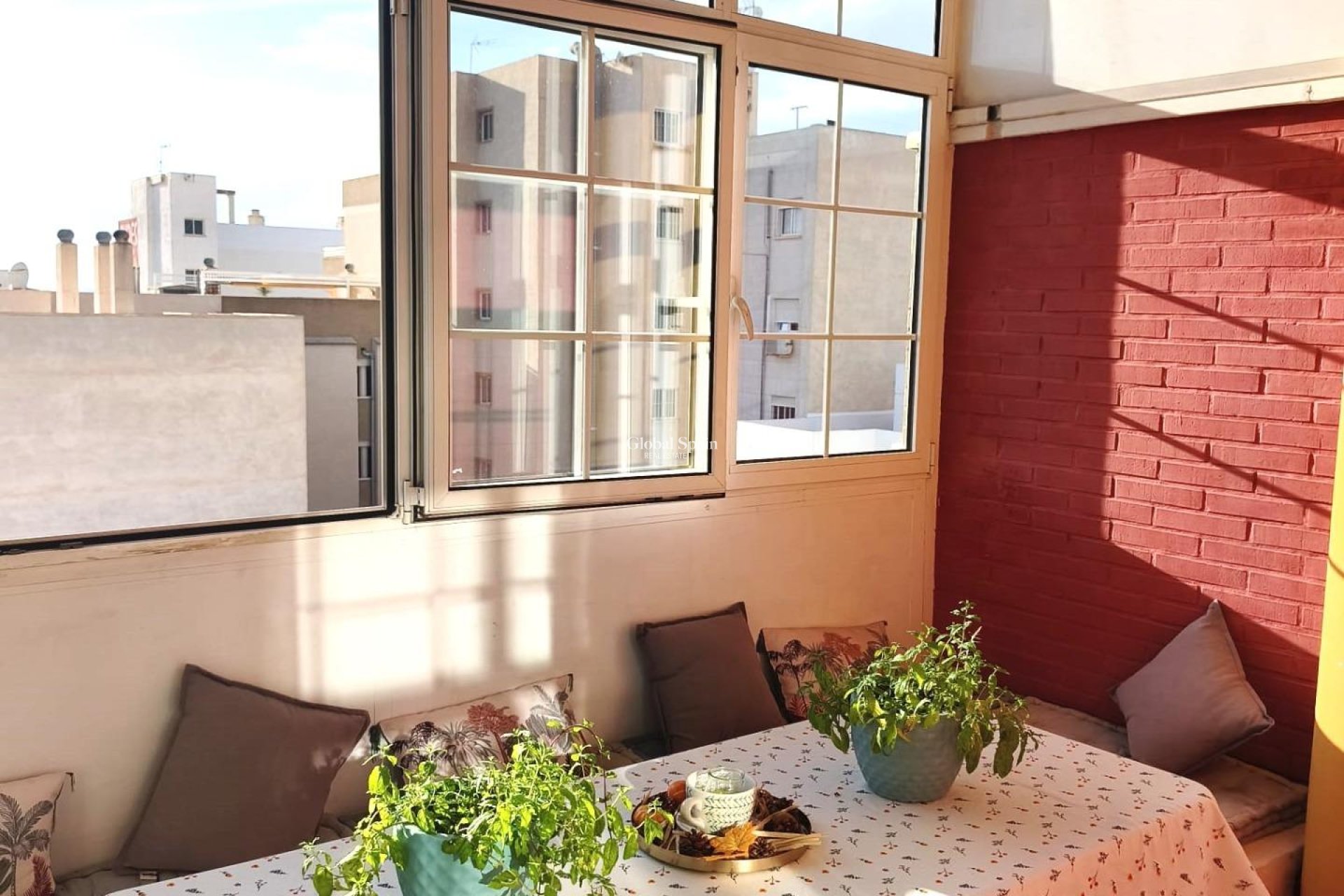 Venta - APARTAMENTO -
TORREVIEJA - Center
