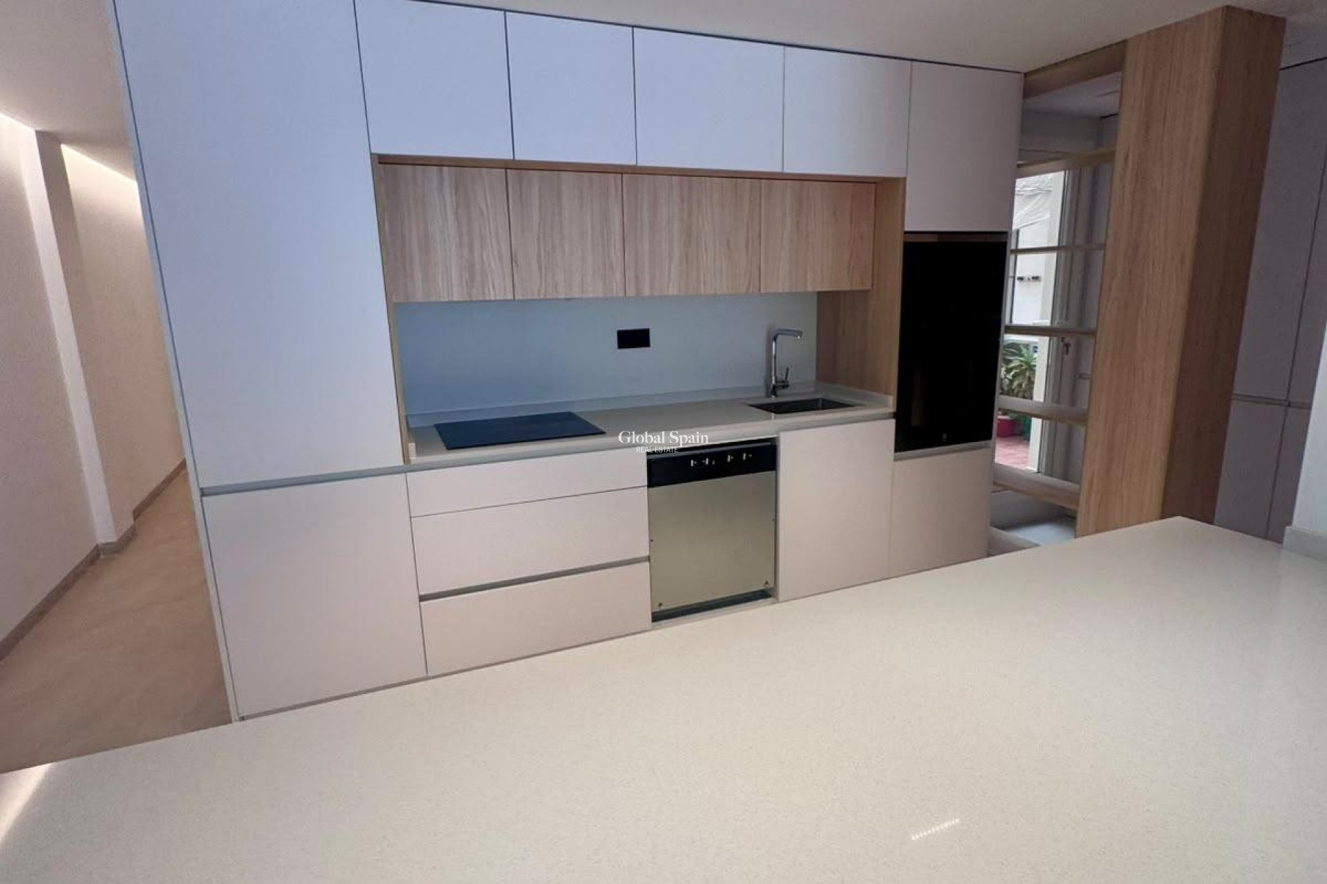Venta - APARTAMENTO -
TORREVIEJA - Center