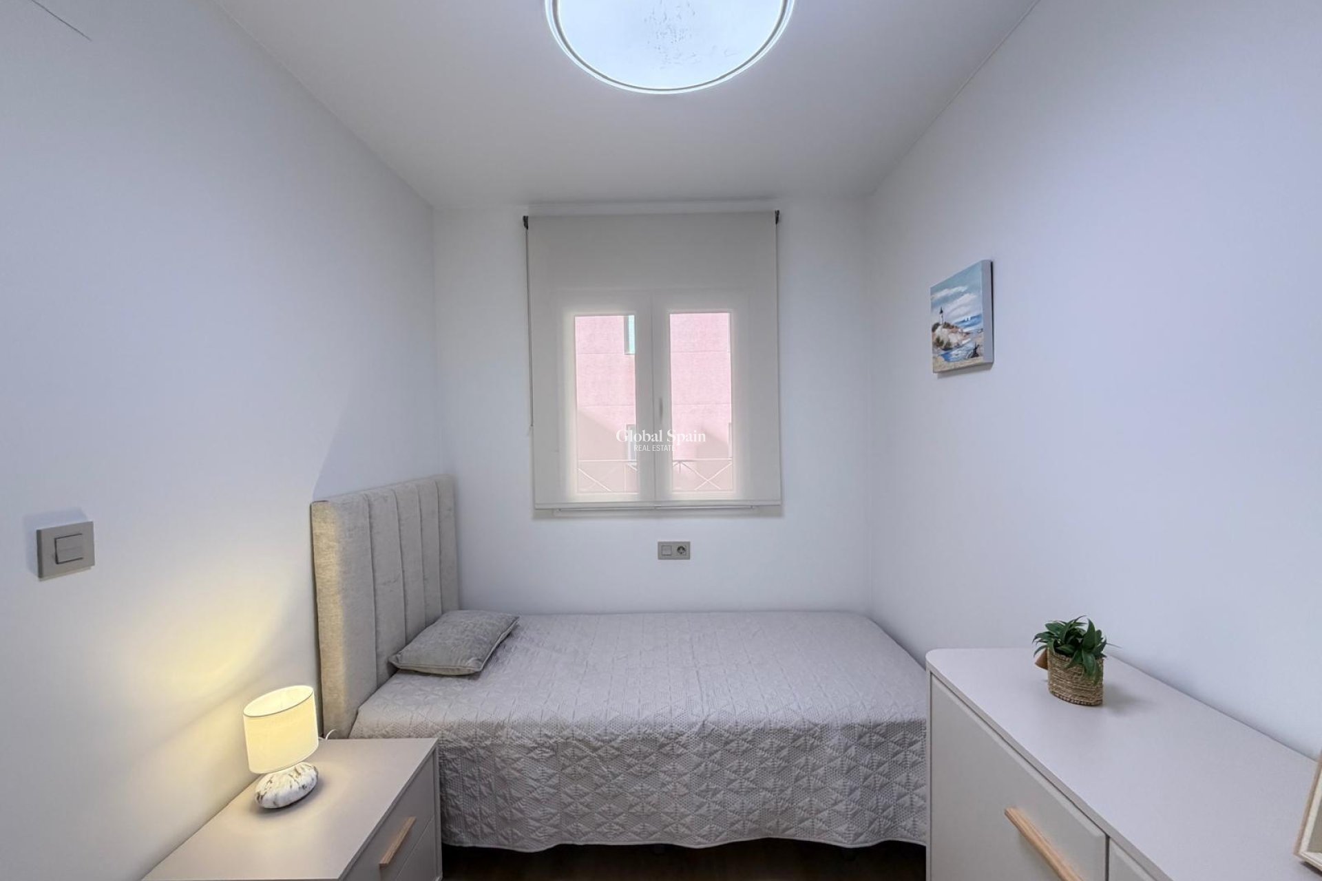 Venta - APARTAMENTO -
TORREVIEJA - Center