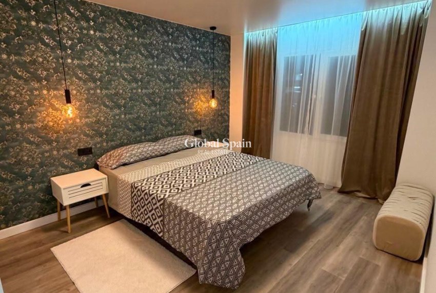 Venta - APARTAMENTO -
TORREVIEJA - Center
