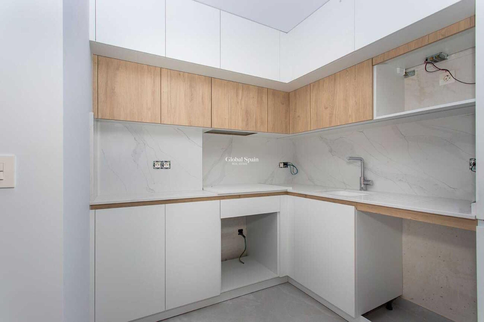 Venta - APARTAMENTO -
TORREVIEJA - CENTRE PLAYA DEL CURA LAS PISCINAS