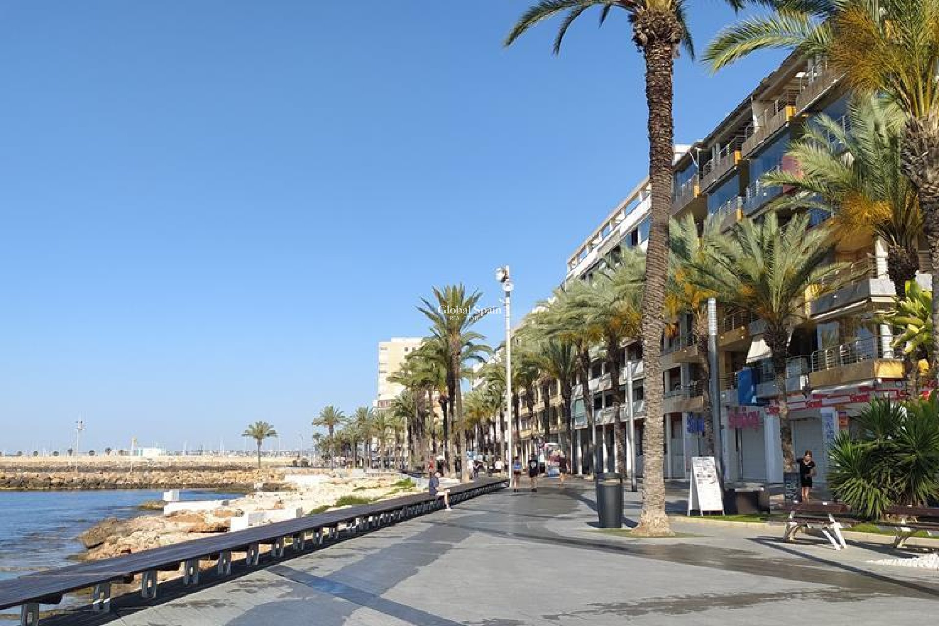 Venta - APARTAMENTO -
TORREVIEJA - CENTRO CASCO URBANO