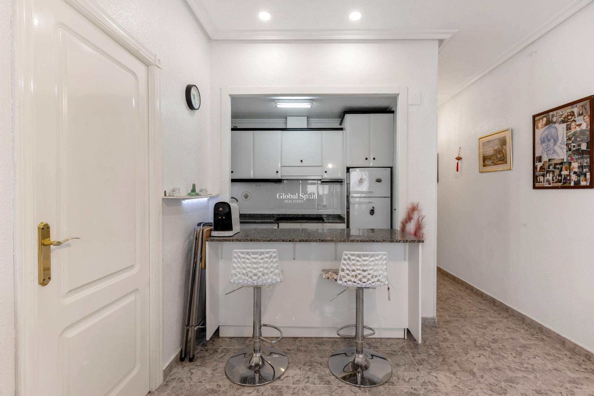 Venta - Apartamento -
TORREVIEJA - Centro - Muelle Pesquero