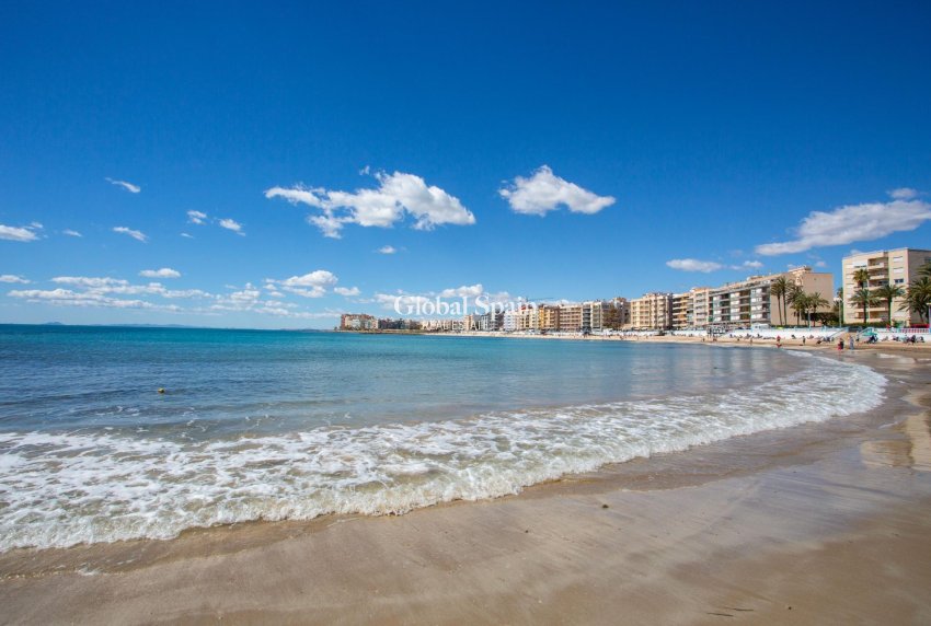 Venta - Apartamento -
TORREVIEJA - Centro - Muelle Pesquero