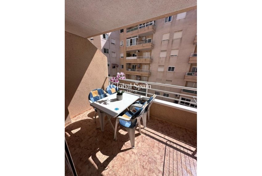 Venta - APARTAMENTO -
TORREVIEJA - Centro - Muelle Pesquero