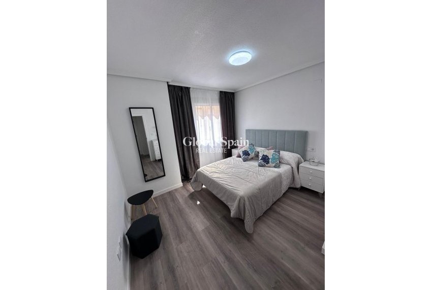 Venta - APARTAMENTO -
TORREVIEJA - Centro - Muelle Pesquero
