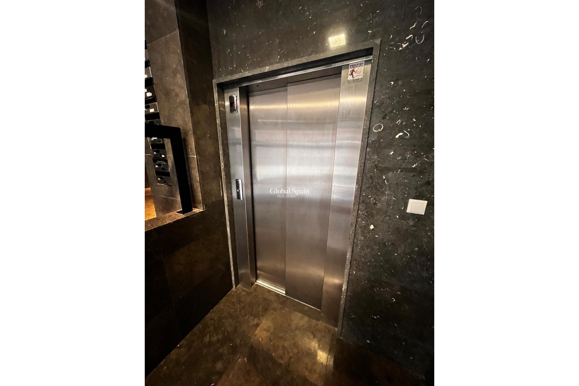 Venta - APARTAMENTO -
TORREVIEJA - Centro - Muelle Pesquero