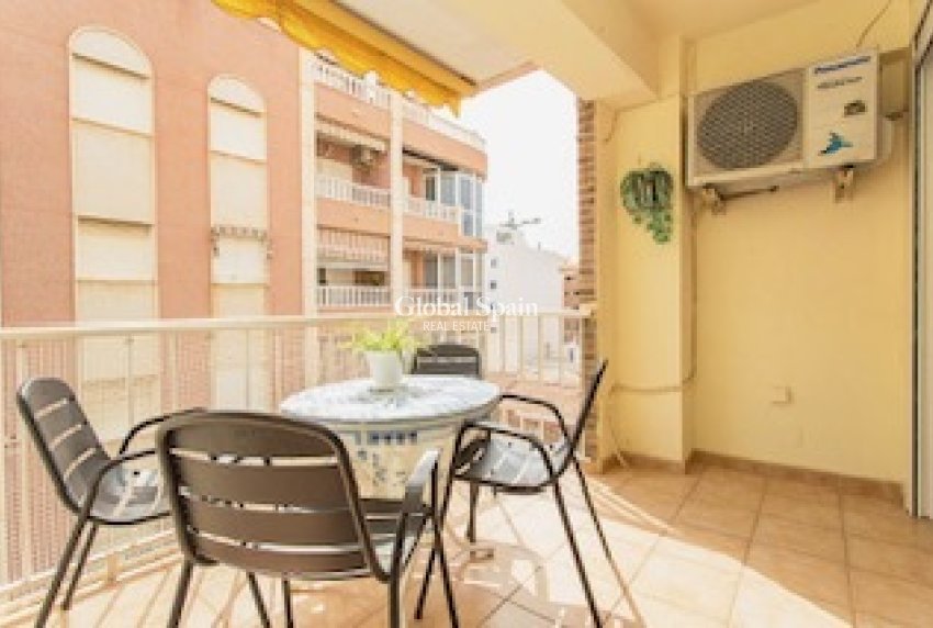 Venta - APARTAMENTO -
TORREVIEJA - Centro-Muelle Pesquero