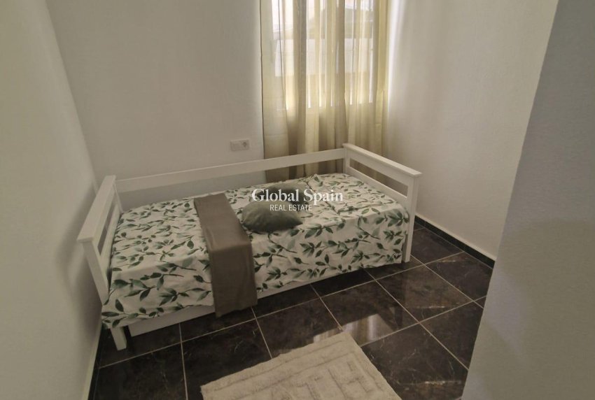 Venta - APARTAMENTO -
TORREVIEJA - Centro - Muelle Pesquero