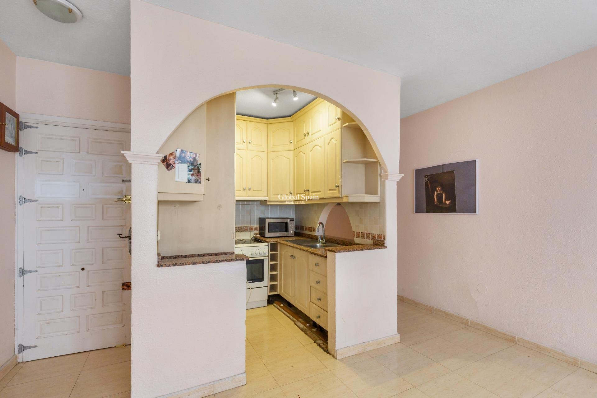 Venta - APARTAMENTO -
TORREVIEJA - Centro - Muelle Pesquero