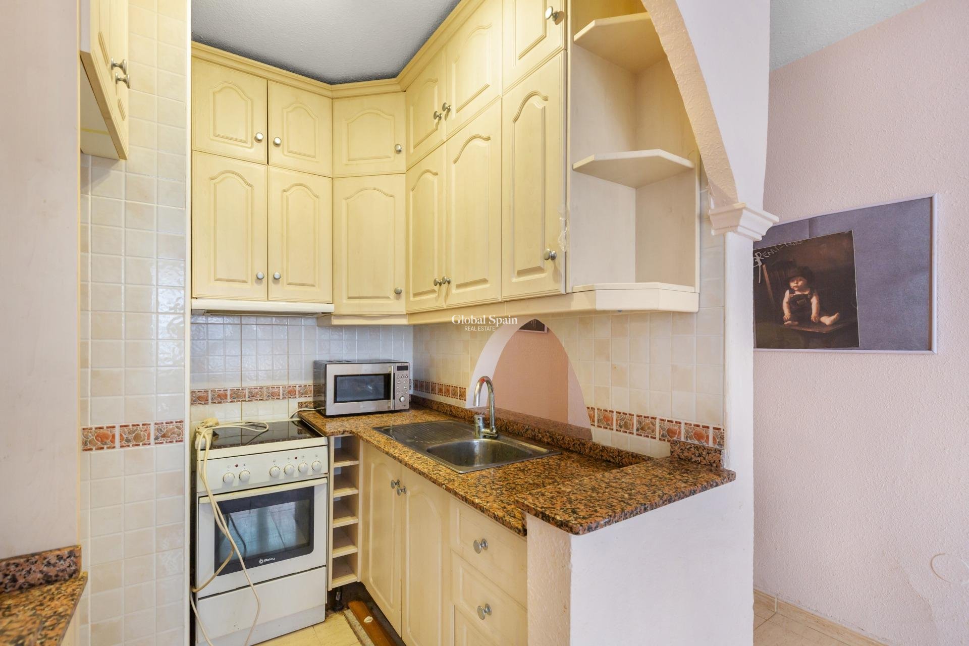 Venta - APARTAMENTO -
TORREVIEJA - Centro - Muelle Pesquero