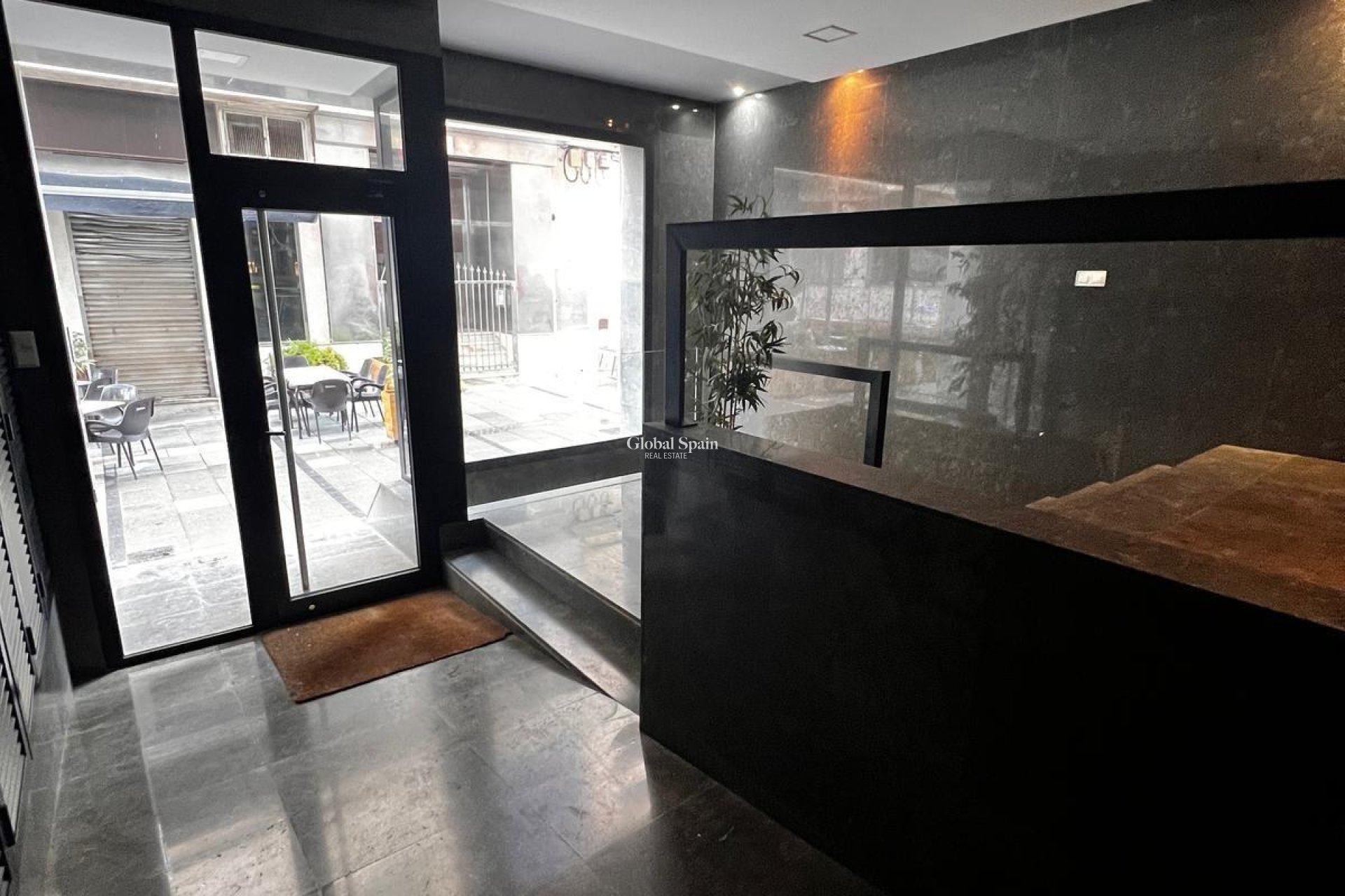 Venta - APARTAMENTO -
TORREVIEJA - Centro - Muelle Pesquero