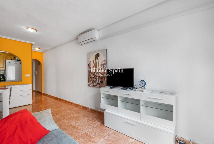 Venta - APARTAMENTO -
TORREVIEJA - Centro - Muelle Pesquero