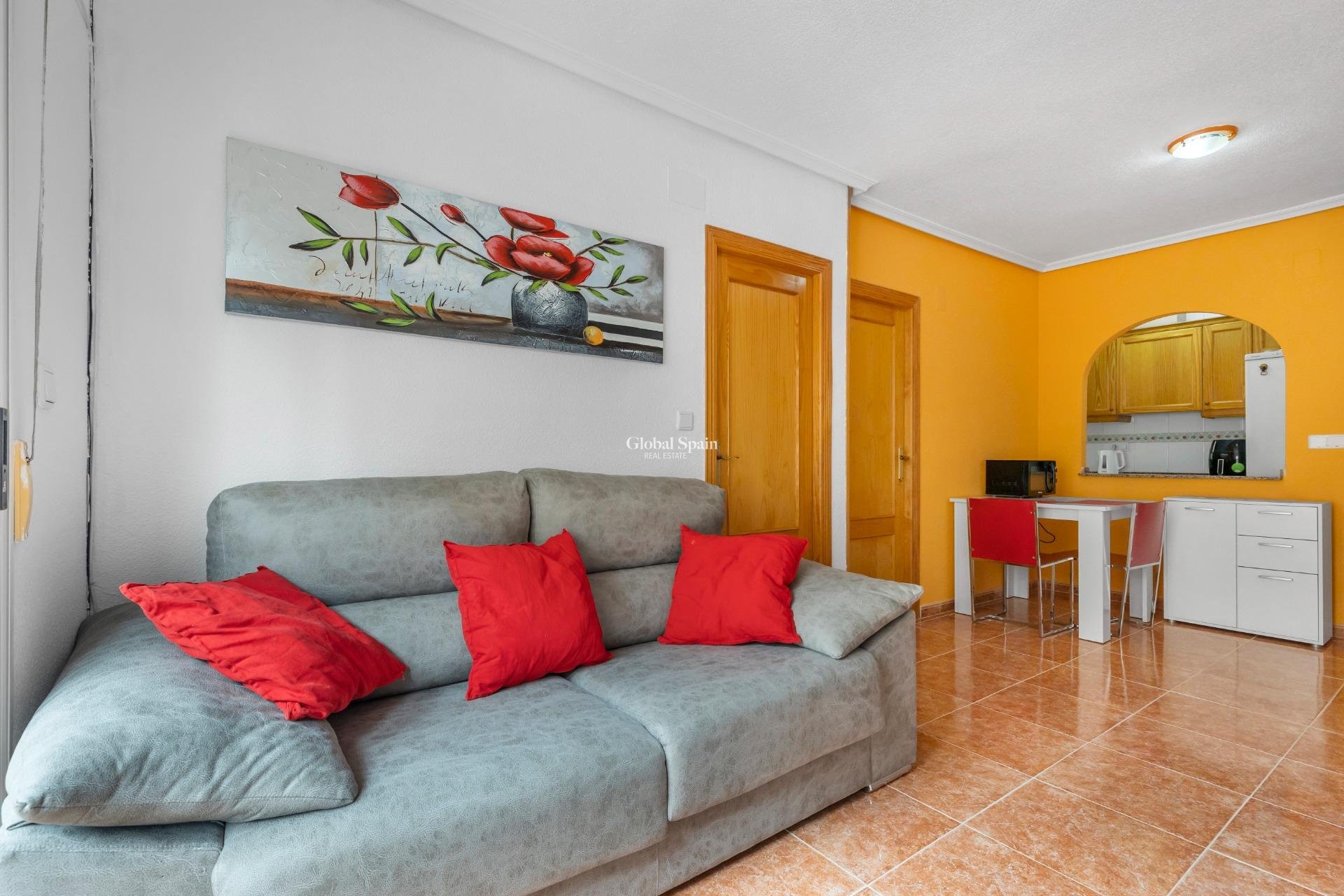 Venta - APARTAMENTO -
TORREVIEJA - Centro - Muelle Pesquero