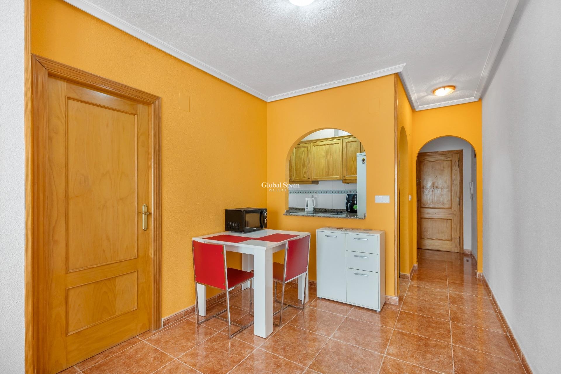 Venta - APARTAMENTO -
TORREVIEJA - Centro - Muelle Pesquero