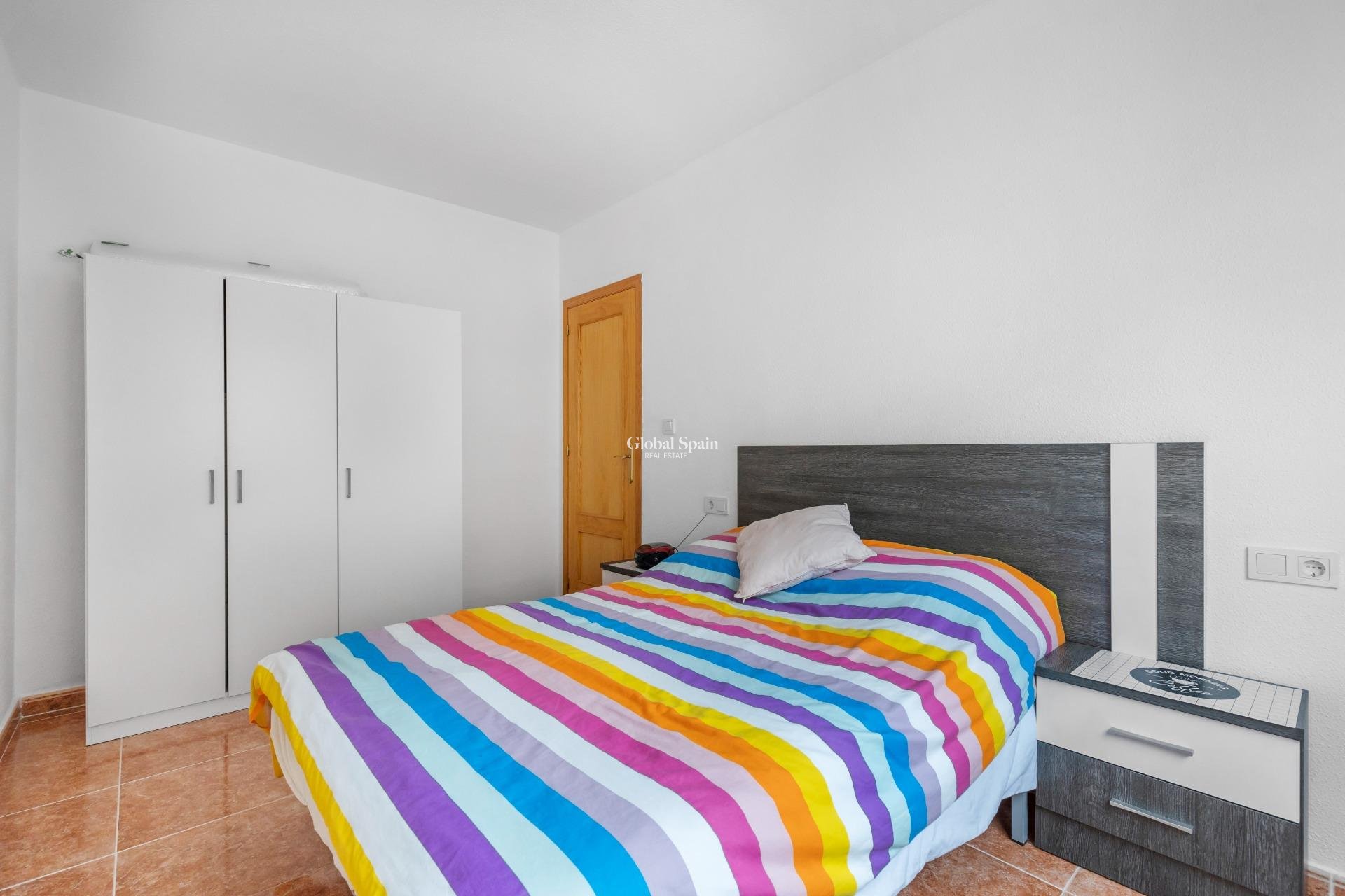 Venta - APARTAMENTO -
TORREVIEJA - Centro - Muelle Pesquero