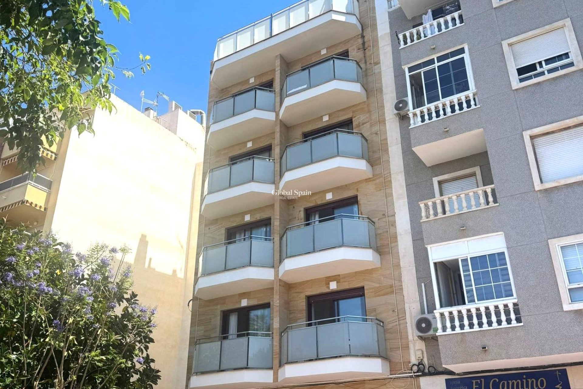 Venta - APARTAMENTO -
TORREVIEJA - Centro - Muelle Pesquero