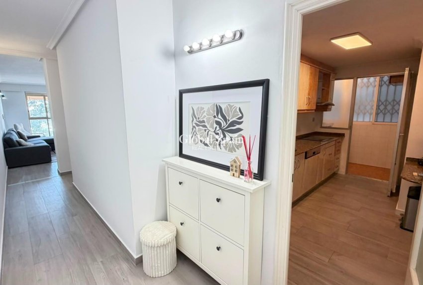 Venta - APARTAMENTO -
TORREVIEJA - Centro - Muelle Pesquero