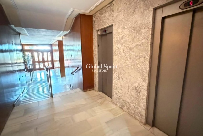 Venta - APARTAMENTO -
TORREVIEJA - Centro - Muelle Pesquero