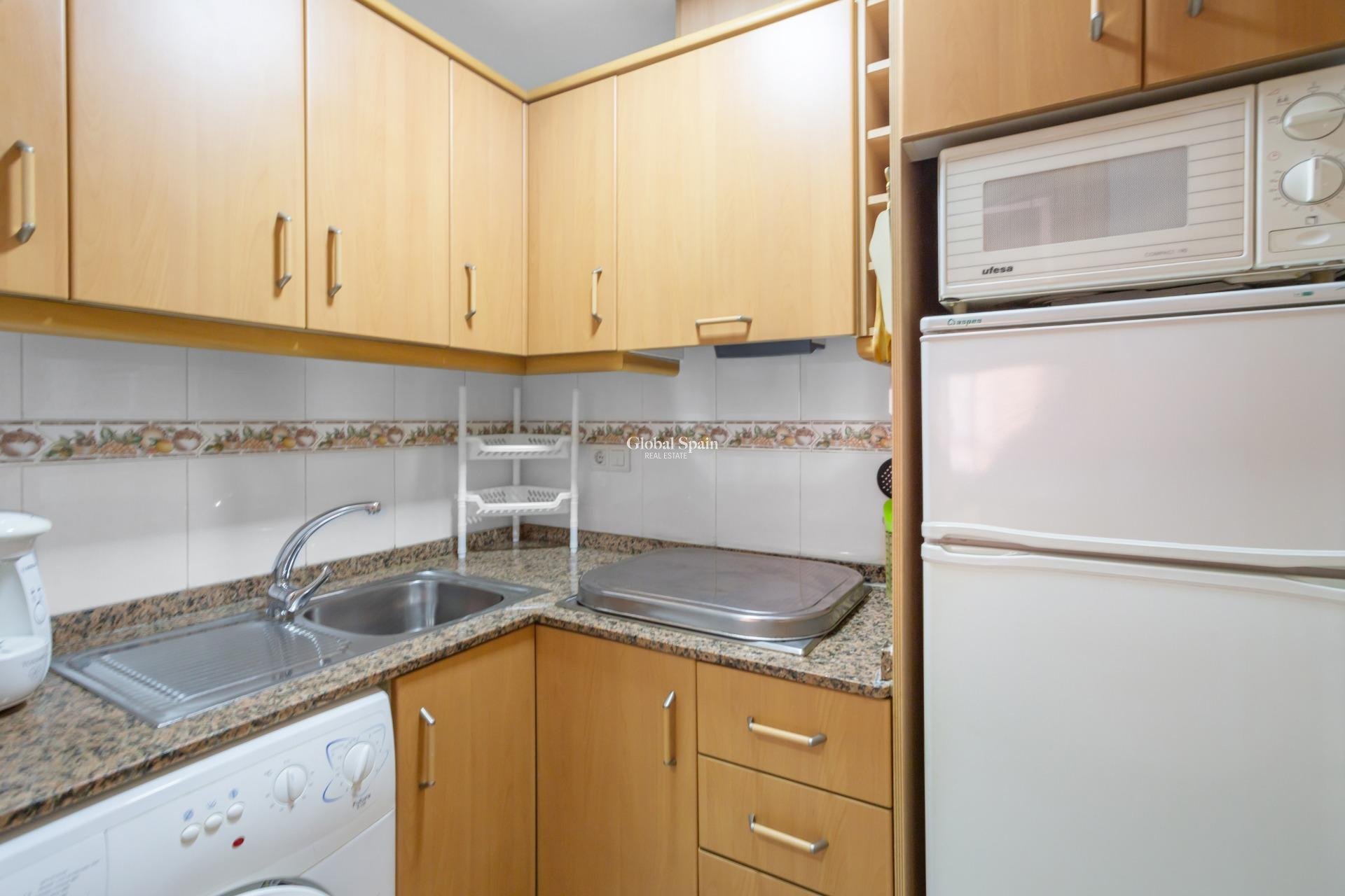 Venta - Apartamento -
TORREVIEJA - Centro